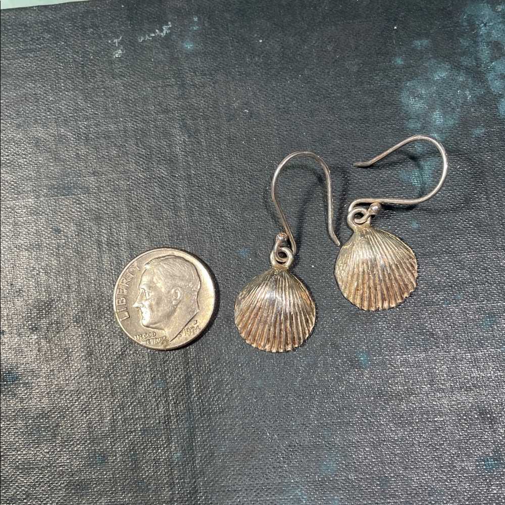 Sterling silver 925 scallop seashell dangle earrings beach coastal jewelry - Picture 9 of 9